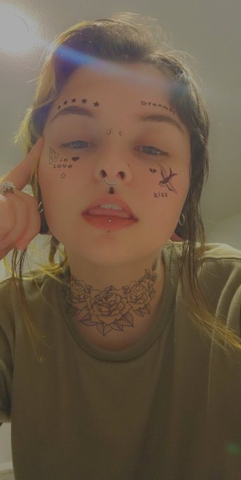 I need a #paypig to pay for my tattoos. https://t.co/2hpBUy7aZh<a href="/tag/paypig"class="tags">#paypig</a>