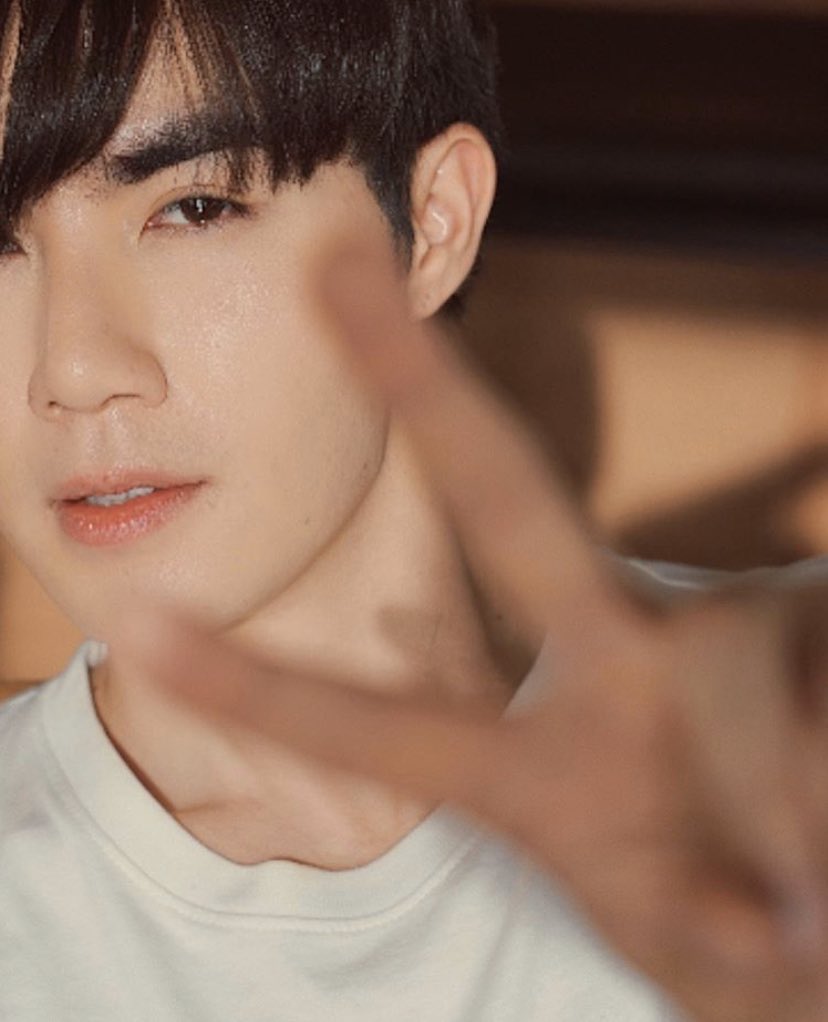 𝙭 𝙯𝙚𝙚𝙥𝙧𝙪𝙠 ()*— 𝙖 𝙩𝙝𝙧𝙚𝙖𝙙.