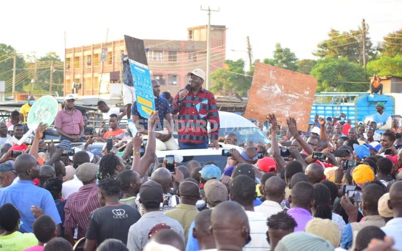 Raila Odinga has asked Kenyans to support the BBI, saying it presents a concrete plan for change and unity.

"Kenya now has an opportunity, through BBI, to correct the past, which we have never been given before as a nation." he said.

bit.ly/39Yu35a