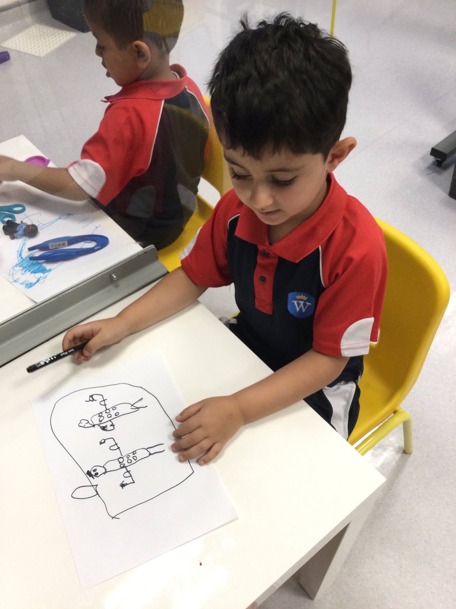 WPS_FS2's tweet image. Lots of interest in making marks in #FS2B today. What have you drawn? Can you add a label? #WPSFSLiteracy