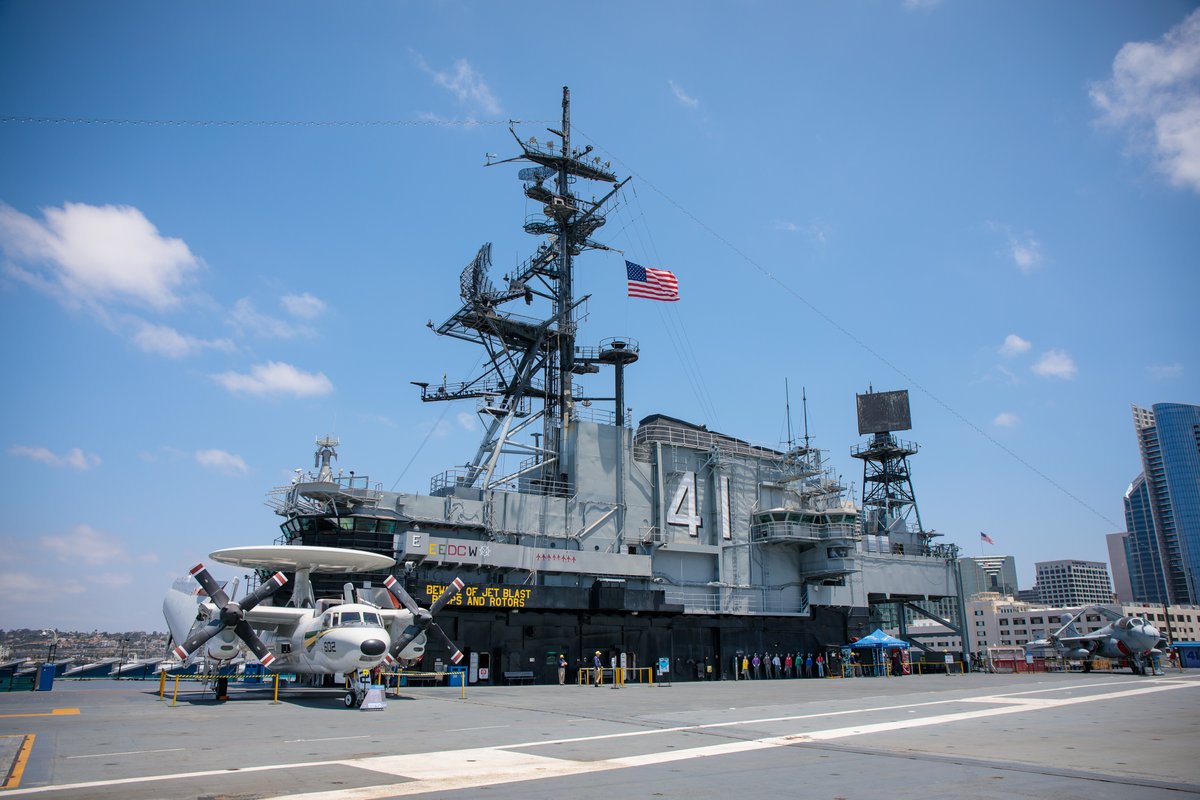 milestonesys's tweet photo. PROTECTING GUESTS ONBOARD USS MIDWAY ⚓️

Like many other public attractions, the USS Midway Museum uses video technology to ensure the safety of guests. 

Learn how: https://t.co/KiNut0WPvT

#maketheworldsee #security #technology #security #surveillance https://t.co/vFMMDgw5l6