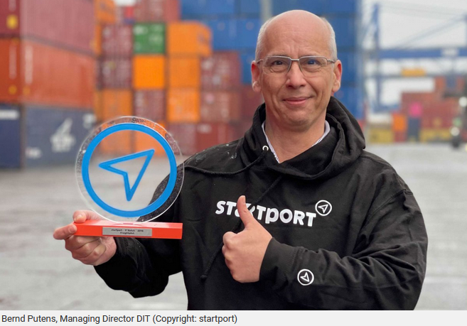 RuhrHub's tweet image. #Kompetenzerweiterung im #Ruhrgebiet? YES! „Mit dem #Duisburg #Intermodal #Terminal haben wir einen starken Mitstreiter mit großer Tradition in der Region für die Weiterentwicklung innovativer Ideen in der Logistik gewonnen." (Peter Trapp @startport_ruhr)
innenhafen-portal.de/news/duisburg-…