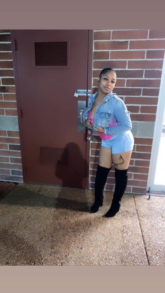 SheSoRedxxx's tweet photo. Even on my off days I’m shining bright 💖 https://t.co/RHlx1AKqIy