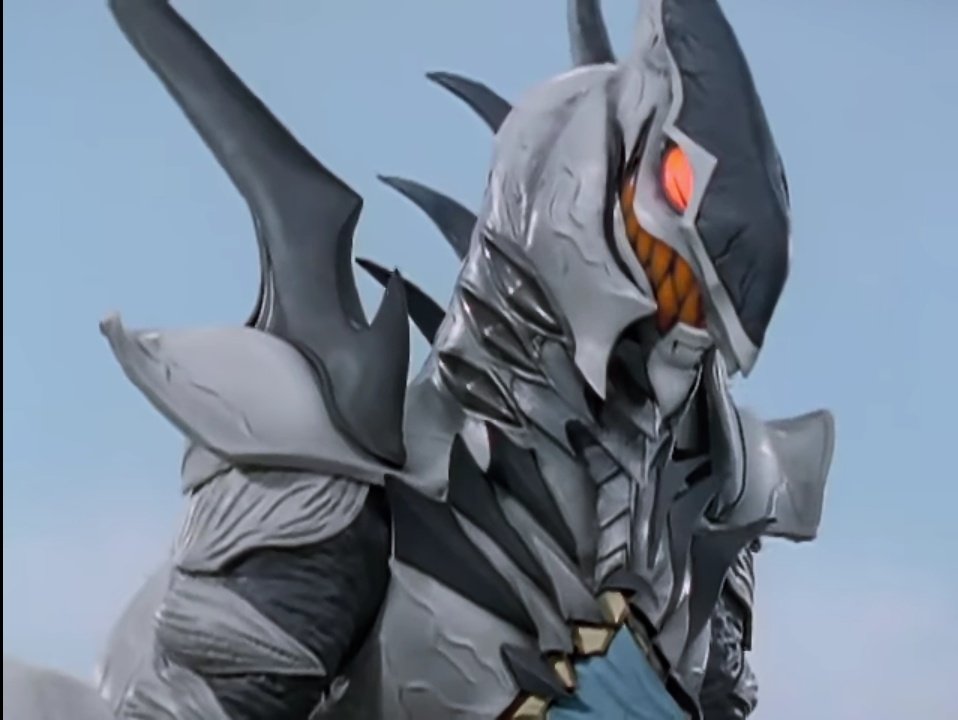 はるかなる愛にかけて呟く男の名はスカイ アバレキラーが作り出したアバレキラーの分身のキラーゴーストのかっこよさ キラーの姿がベースに生物要素を全面に押し出してる しかしデザインが秀才だわ