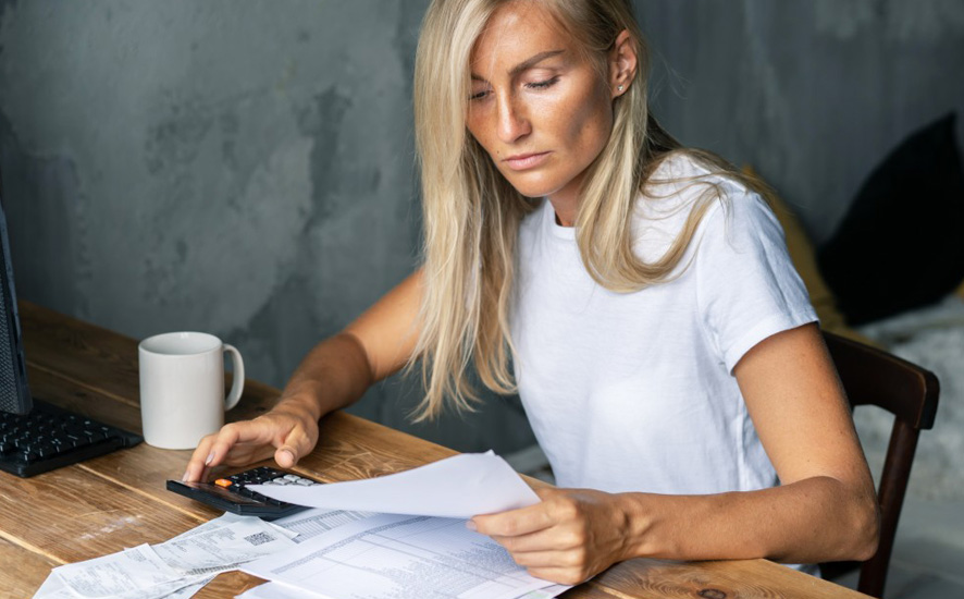 VersumSoftware's tweet image. A well-prepared financial plan can not only save your hair salon from a sudden crisis, but actually help your business prosper. How can you write one? 🙋‍♀️
bit.ly/3oaozta