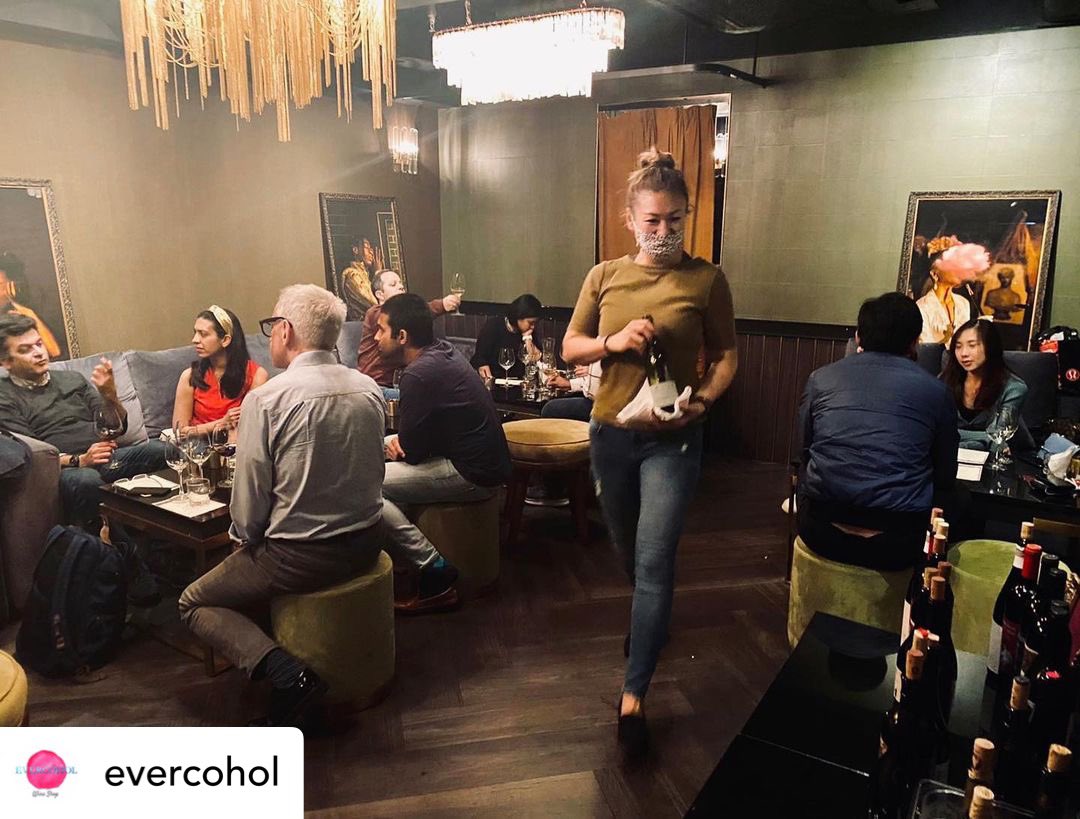 Evercohol's tweet image. Xinjiang #wine flexes its muscles! 
Chateau Silk Road and Puchang Winery 
#winelover #winelovers #hongkong #xinjiang #chinese #chinesewine #lankwaifong #winetasting #puchang #silkroad @turkwineclubhk @LameriCass