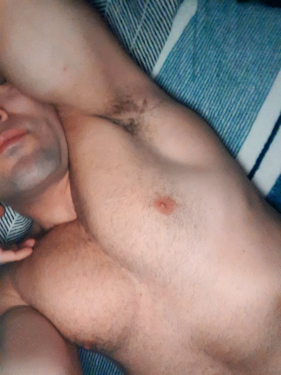 Sexymadrid27's tweet photo. Buenos días Bombooones Felíz Inicio de Semana... Que ganas de un mañanero 😈😈😈😈😈 https://t.co/71C248PFVo