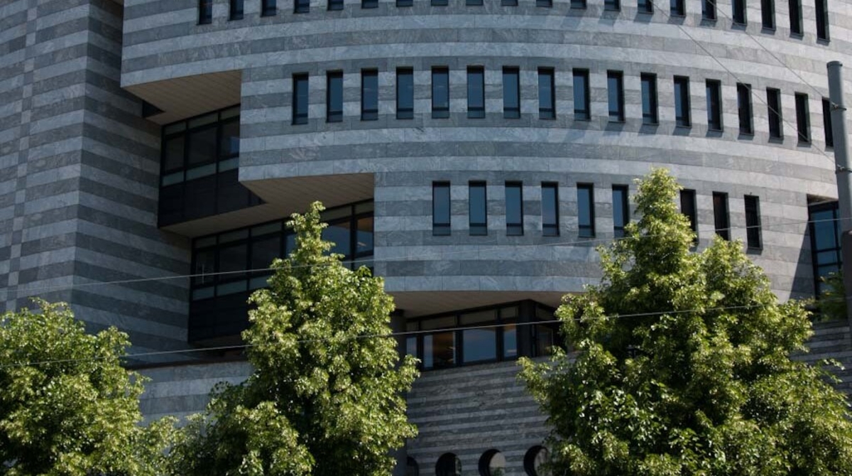 The two BIS green bond funds, one in USD and the new one in EUR, will manage some $2 bn in green bonds for central banks, with the expectation that the funds will continue to grow considerably #GreenBonds #ReserveManagement #Sustainability #CentralBanks bit.ly/2M0IY70