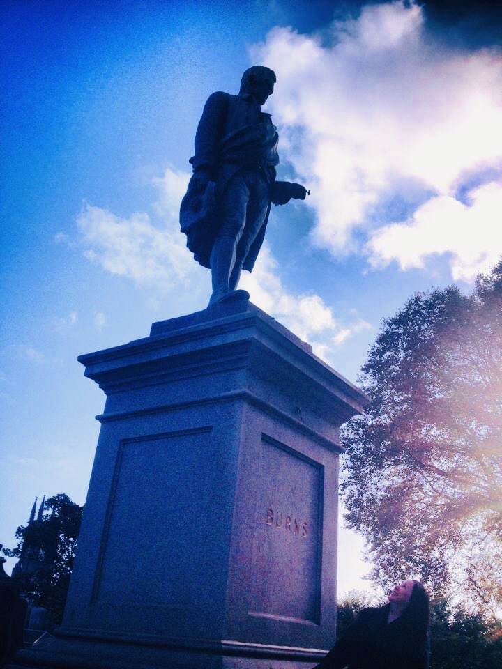 #RobertBurns the #Musical 
#Documentary Produced by <a href="/Elizabethl7117/">El Las</a> <a href="/SeraphicPR/">Seraphic PR</a> 
#BurnsNight #BurnsNight2021 #Burns #Scotland #Hollywood 
#Tish #TheFabulousTT #movie 
#RobertBurnsTheMusical 🌹
youtu.be/DIdzXxVgCog