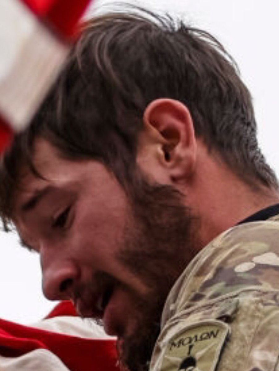  #Magnolia ‘s patch with lettering is now clear. It says “in God we trust”. Can anyone identify anything else?