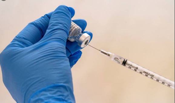 mercykaranjam's tweet photo. U.S. to escalate tracking of COVID variants as confirmed cases top 25 million https://t.co/EjEXsBRmwV https://t.co/cgaTj5mh8Q