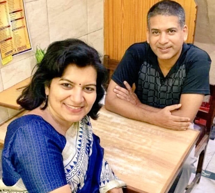 IAMGPN_Babu's tweet photo. Wishing you both Hon'ble @SantoshSarangii Sir & @AprajitaSarangi Mam a very #Happy_Anniversary. Lord #Jagannath_Mahaprabhu bless you both with good health and happiness and all your upcoming days filled love, joy & happiness.🙏💐❤️
#HappyAnniversary
#OneOfTheBestLeader
#MyFev https://t.co/7cfxZS1jHP
