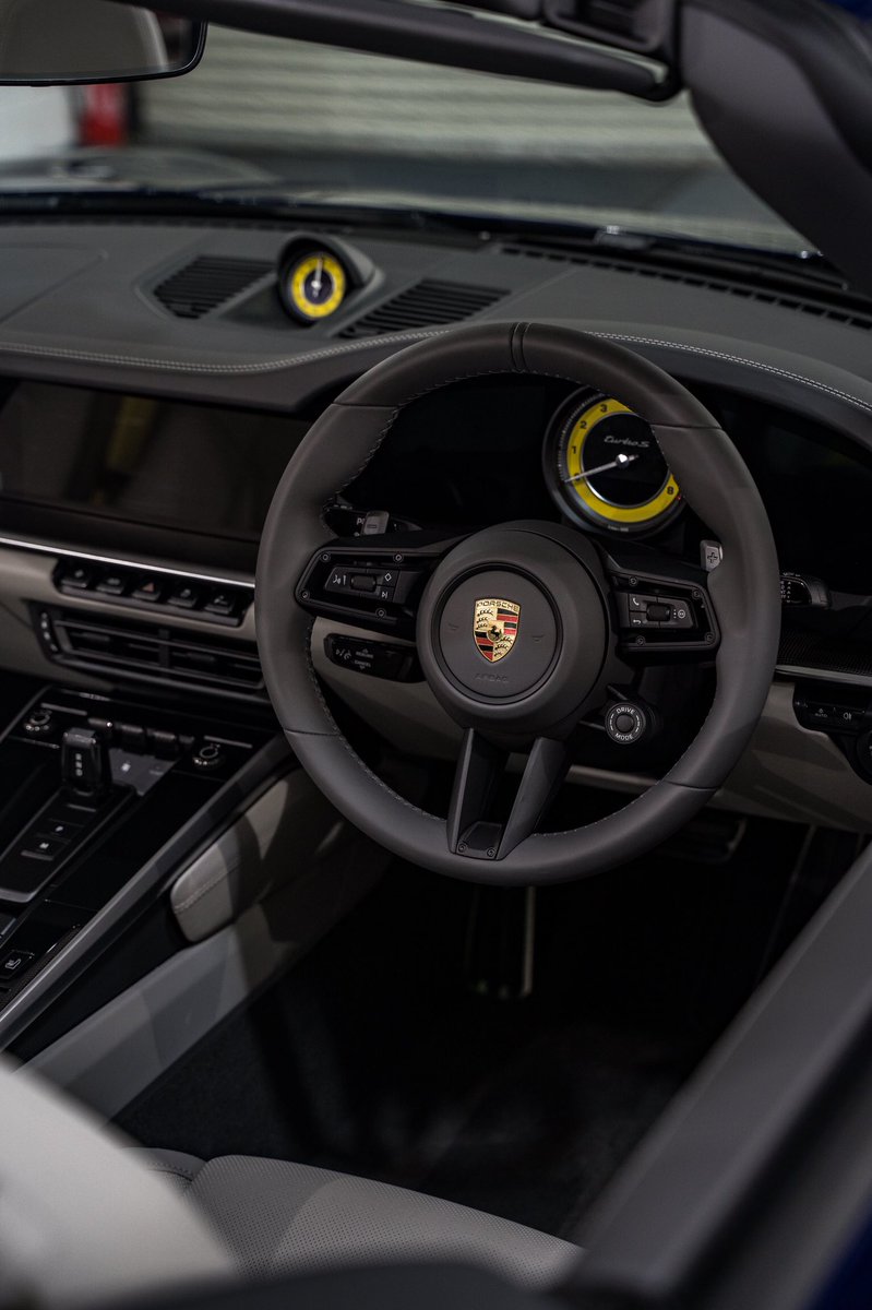 ReepGroup's tweet photo. Who else loves the Porsche 911 Turbo S Cabriolet in this beautiful colour!?💙
.
#reep #reepgroup #porsche #porsche911turbos #porsche911turbo #911turbos #supercar #supercars https://t.co/lXlK7cuSks