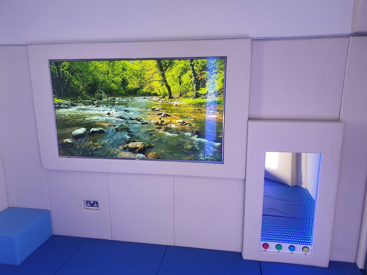 Kirsten Kendall tweet media