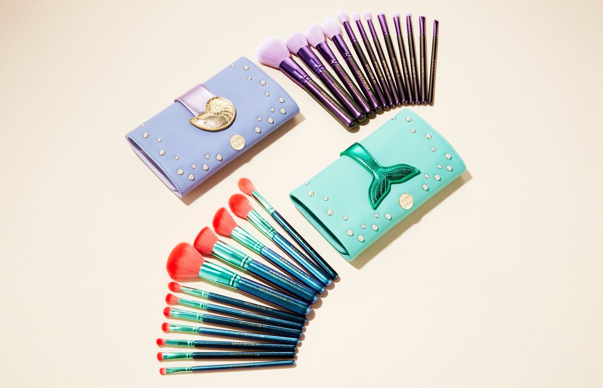 Spectrumbrushes's tweet photo. Starting your Mermaid Monday with our BRAND NEW mermazing #TheLittleMermaid collection π§πΌββοΈ β
Make waves with our irresistible 12 Piece Ariel and Ursula Brush Set and Roll on sale NOW! π β
β
https://t.co/HIhRPgMBDe ππβ #SpectrumxDisney #SpectrumCollections https://t.co/0MxHgcZH9D