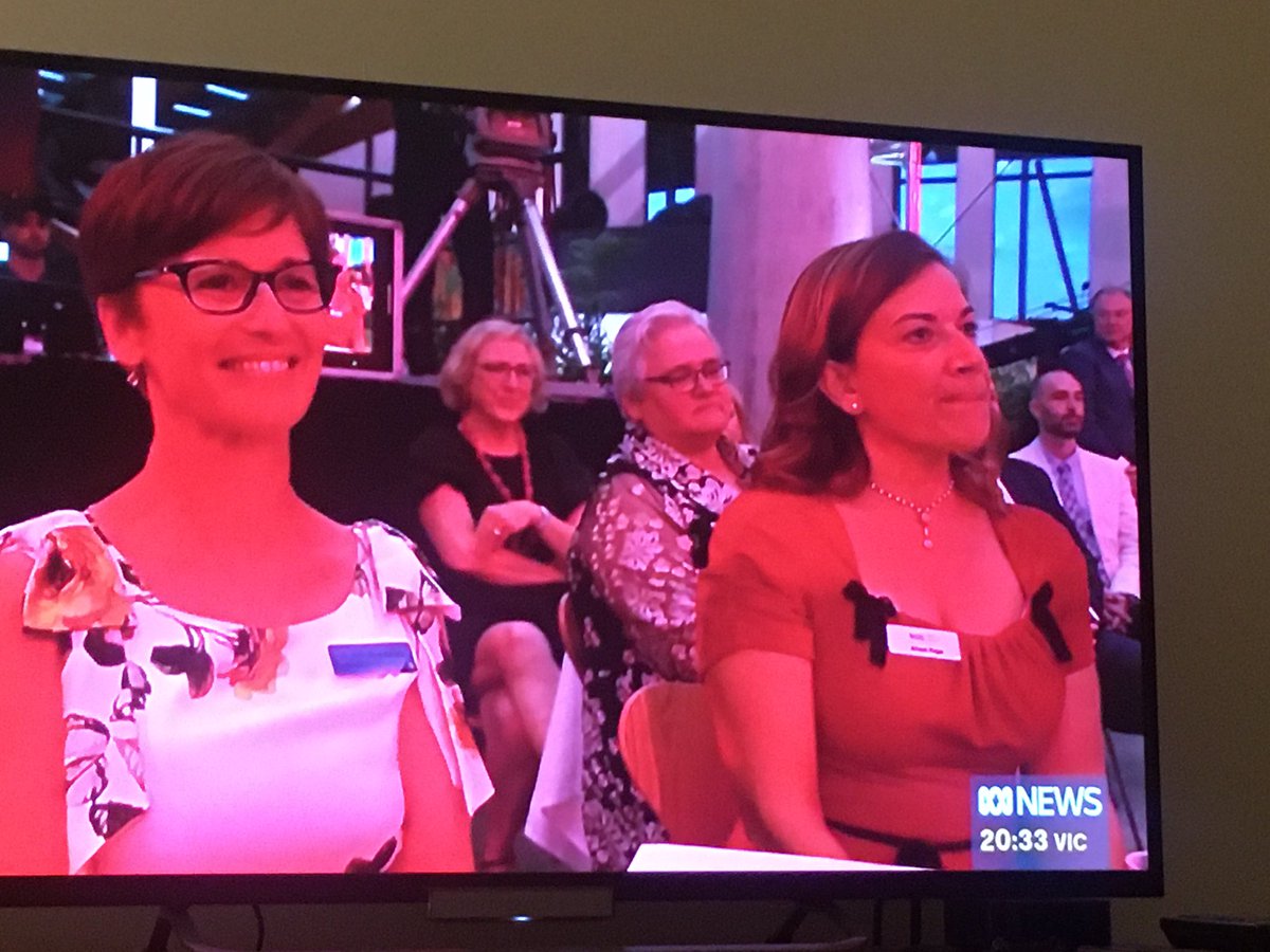 Wtf NO ONE is wearing masks at this #AustralianoftheYear #ausoftheyear event. At first glance I thought this must be a replay of a pre #coronavirusaustralia function 
Anyone else see this as really irresponsible? @normanswan ?