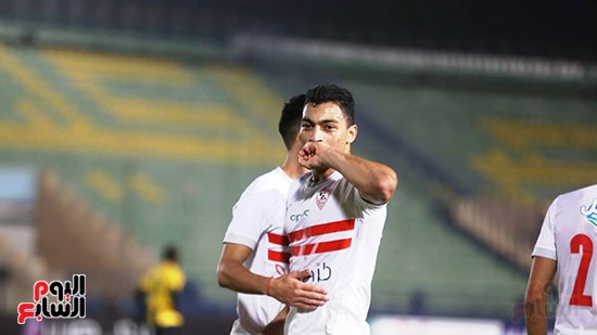 هل أصبح الزمالك مجبرًا على احتراف مصطفي محمد؟