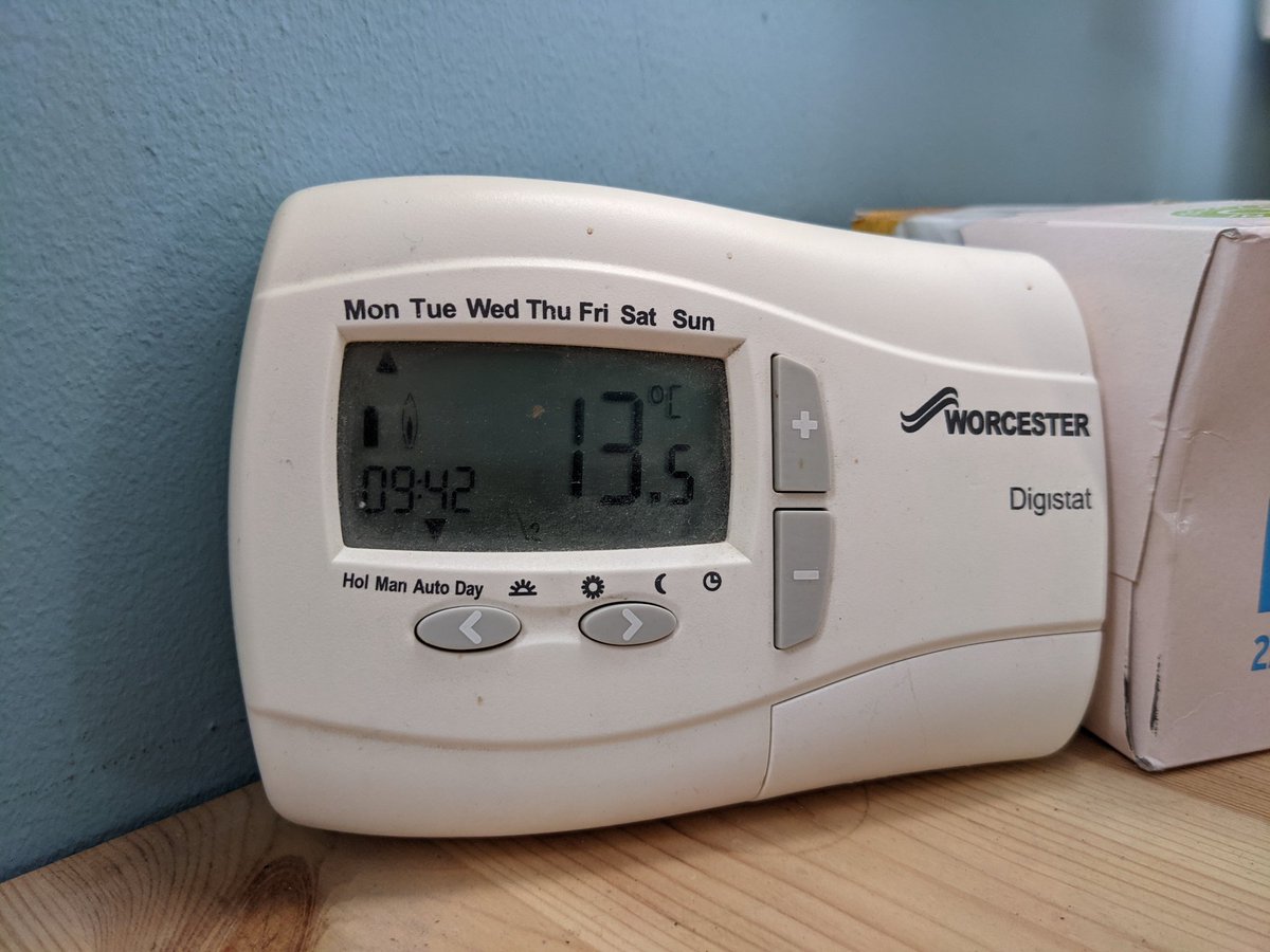 PeterBranney's tweet image. Anyone else having #heatingproblems?