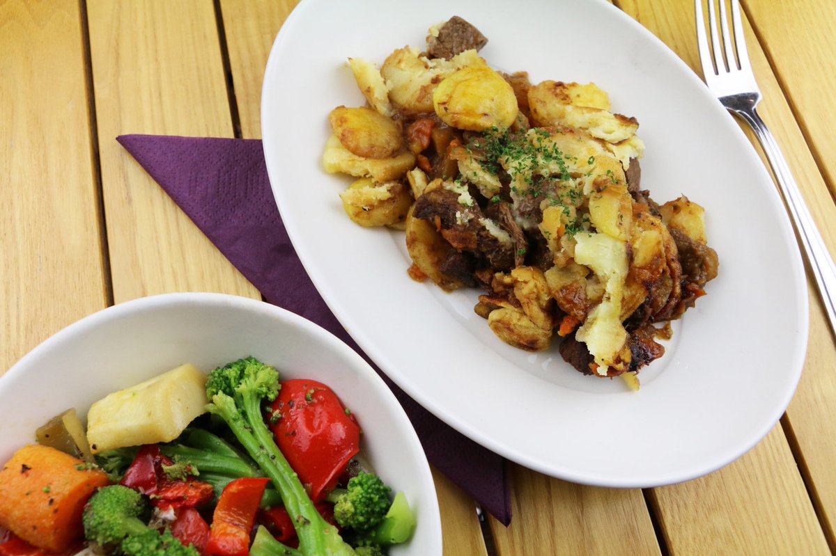 Don’t forget to place your frozen food orders by 12:00 today, for delivery tomorrow, call 01603 285260. This beef hotpot looks good - it’s one of our most popular 😋 You can’t beat honest home-cooked food made with love!