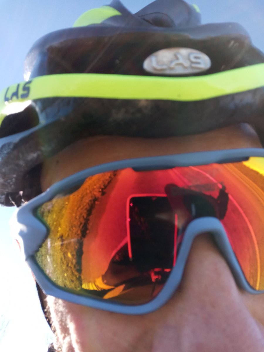 lawson1974's tweet photo. Una temperatura gradevole stamattina ! Uno splendido sole #cosmonautsapollo13 #cosmonauts #briko #senzabicinonsostare #cyclinglife #cyclinglove #imdopingfree https://t.co/cISJqX1ipB