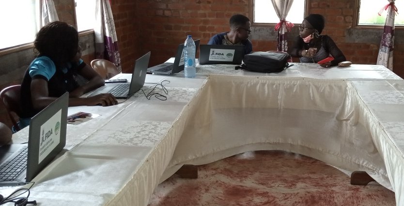 En collaboration avec le Minader, début ce jour à Edéa d'une série de 4 sessions de supervision des Business Coachs du PEA-Jeunes à l'utilisation de l'outil GERME de l'OIT.
Tenue du 25 janvier au 6 février 2021 à Edéa, Binguela, Obala et Bafia
<a href="/ILOAfrica/">ILO Africa</a>
<a href="/UN_Cameroon/">UN_Cameroon</a> 
<a href="/PeaJeunes/">PEA-Jeunes</a>