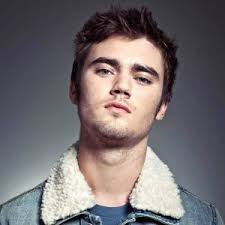 merlinpapin3's tweet image. On souhaite un Bon Anniversaire à #CameronBright qui a 28 ans , on peut le voir dans

GoodSend
Ultraviolet
Birth
Thank You For Smoking
Saga Twilight
L'Effet Papillon
Juno

@Jouxplane83 @FredOL69007