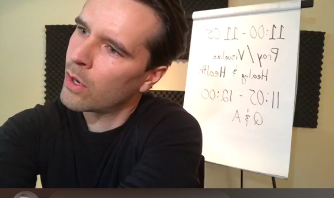 Johanna46401326's tweet photo. #GrahamMonday ❤️#Greetings
Thank you Mr Wardle @GrahamWardle for including us into your life plan!!
#steppingoutinfaith💚
#Courage 💖
#selfcare 💞 https://t.co/9ox03WUyHw