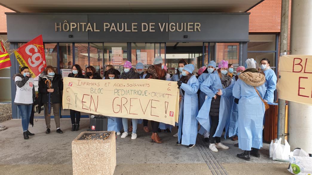 le24heures's tweet image. À l’hôpital de #Purpan, le personnel hospitalier manifeste contre le manque de moyens et la politique du #CHU.
📷 @CrabosR