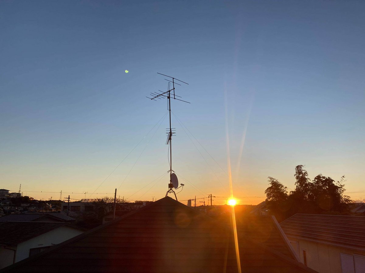 光の国からコニャニヤチワ