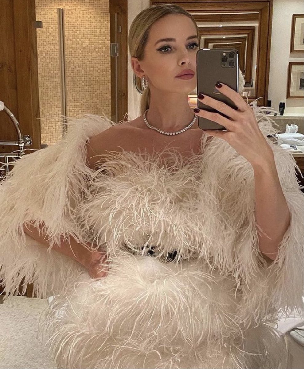 Happy Monday... this is our WFH mood this week. Us, extra? Don’t think so. #sustainablefashion