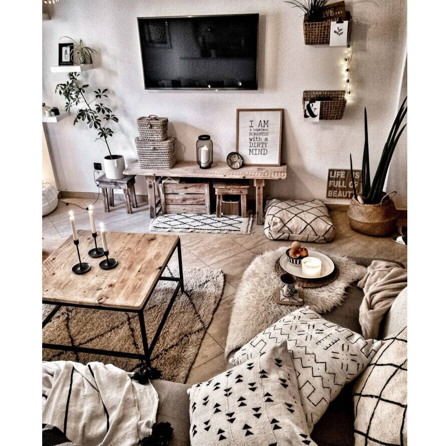 On aime beaucoup l'aménagement de ce salon, pas vous ? 🛋️.
.
.
.
Source : Pinterest