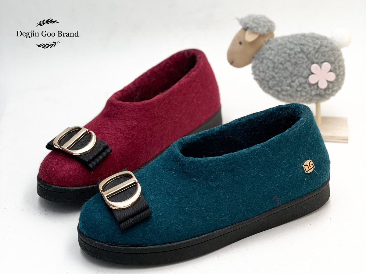 Ингэж 2 өөр өнгөөр өмсвөл гоё уу 🤗