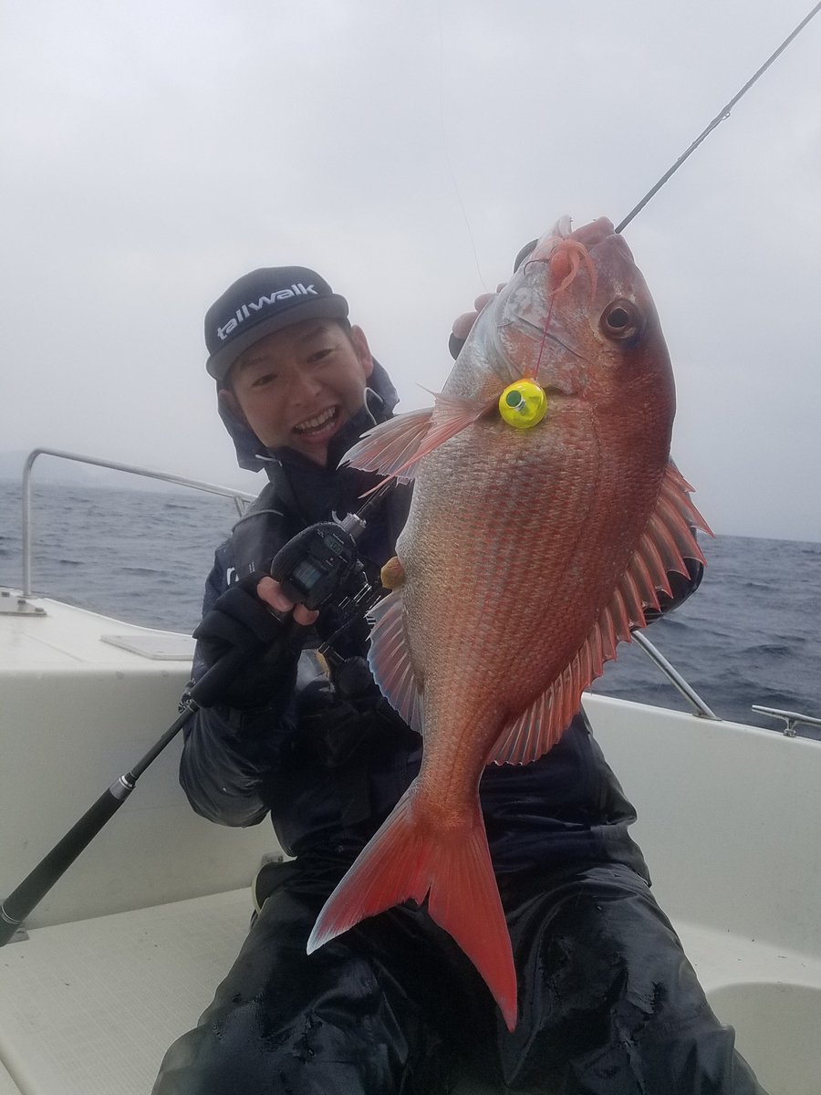 nakachaaan2's tweet photo. 雨の日も良いことはある。
#tailwalk
#tailwalkrods
#テイルウォーク
#taigame
#タイラバ
#tairubber
#サンヨーナイロン
#Ichikawafishing
#ハヤブサフリースライド
#真鯛
#海釣り
#船釣り
#釣り
#マナー守って楽しい釣りを https://t.co/ldKdLCSmup