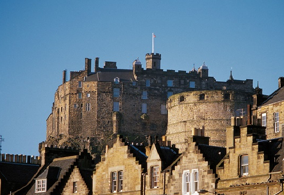 Data quality &amp; data limitations: working towards equality through #datacuration 👉 #IDCC21 

🗓️ 19th of April 2021
🌍 Edinburgh, UK

dcc.ac.uk/events/idcc2021
Parallel with the RDA 17th Plenary Meeting that will focus on #opendata &amp; #datasharing