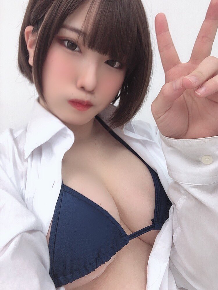 画像,😕✌️ https://t.co/rUwCkr2CZp。