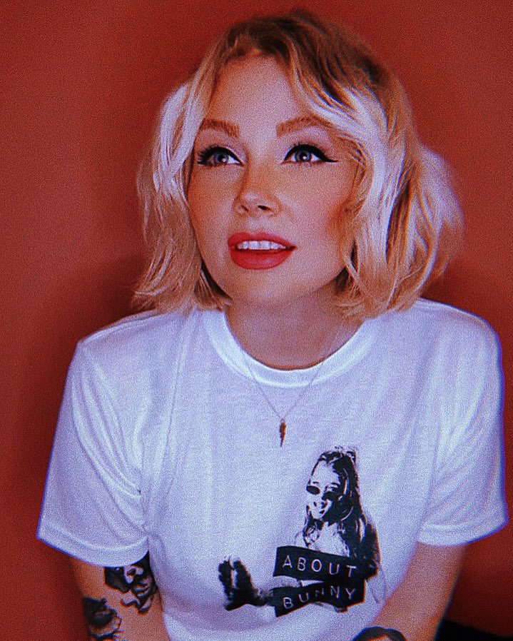 It’s Monday, right? 

Third lockdown may be going on for eternity, but I’ve got a new Incoming show on <a href="/IslingtonRadio/">Islington Radio</a> to help kick off your week. 

Tap the link below for an hour of fresh tunes &amp; fab new bands!💥

m.mixcloud.com/IslingtonRadio…