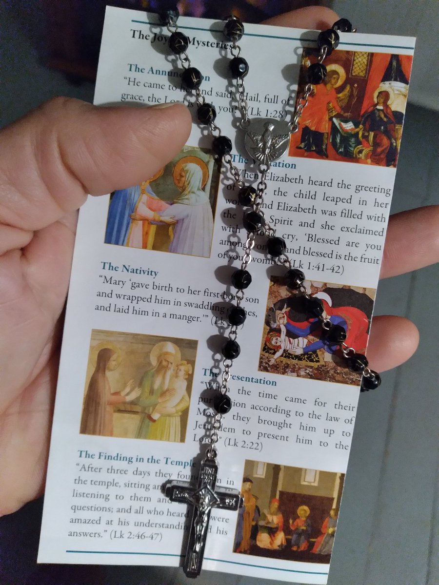 KofC17401's tweet photo. #StartStrongMonday.
#rosary 
#rosarybeads 
#Pray 
#Prayer 
#catholic 
#catholictwitter 
#ClarkCatholic https://t.co/UdcZVALY4W