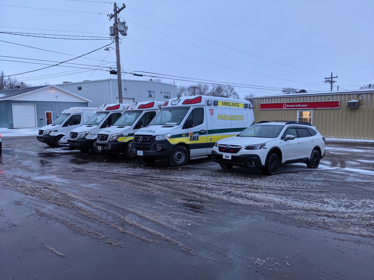 IslandEMS's tweet photo. It's a busy day at our Fleet Center today! Thanks to our #PEI Fleet Center Staff for all they do to keep our vehicles on the road.
#fleetcenter #Ambulance https://t.co/8tIjrsdOBS