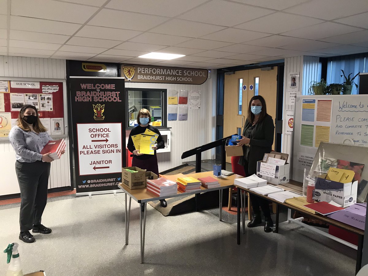 We have a variety of resources available for all our young people in the foyer of the school. We have lots of stationary, jotters, folders and sanitary products - please come and help yourself ⚫️🔴🌕