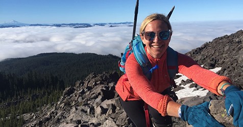 GetBackUpToday's tweet photo. #TeamUP's Wendy Garett has run all of the seven World Marathon Majors races, taking her all over the globe in the process. But there was a time when she feared she might not even walk properly again. Check out her #InspiringStory today! #GetBackUPToday https://t.co/g2wID0fAZW https://t.co/O7lRqkSeDi