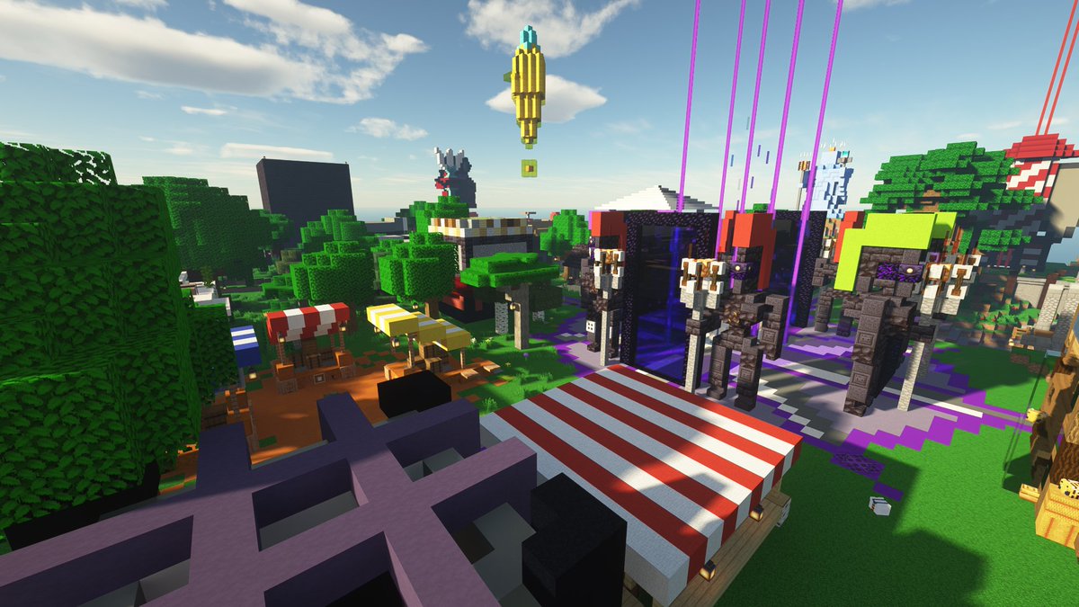 strangecraftMC's tweet photo. Strangecraft shopping district looking pretty awesome! #Minecraft #StrangeCraft https://t.co/D8CIE3JiN7