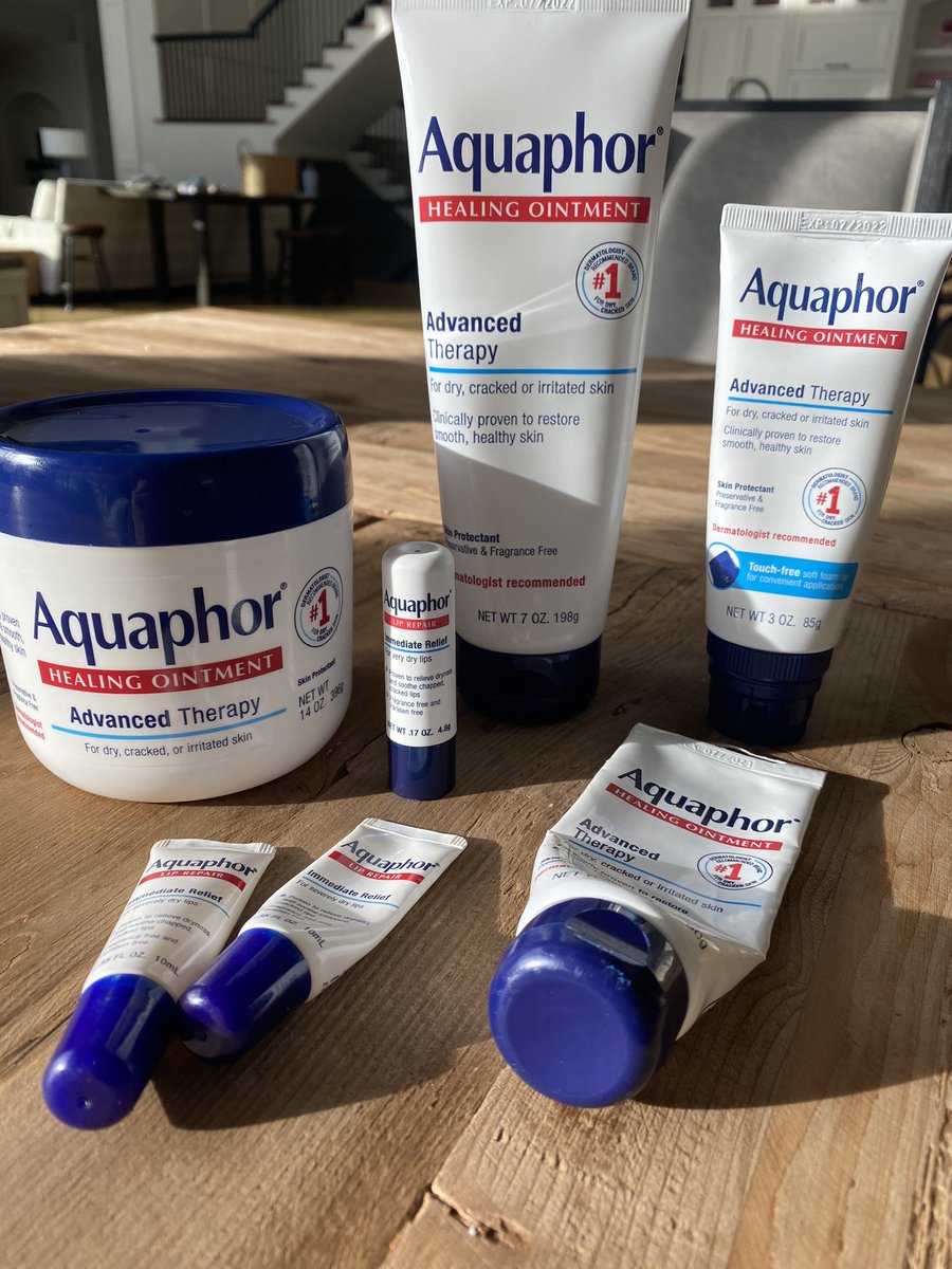 jocelyn84600277's tweet photo. Hey retweet if you like aquaphor #retweet #aquaphor #healingointment #addicted https://t.co/zWiOU9Q3Hw