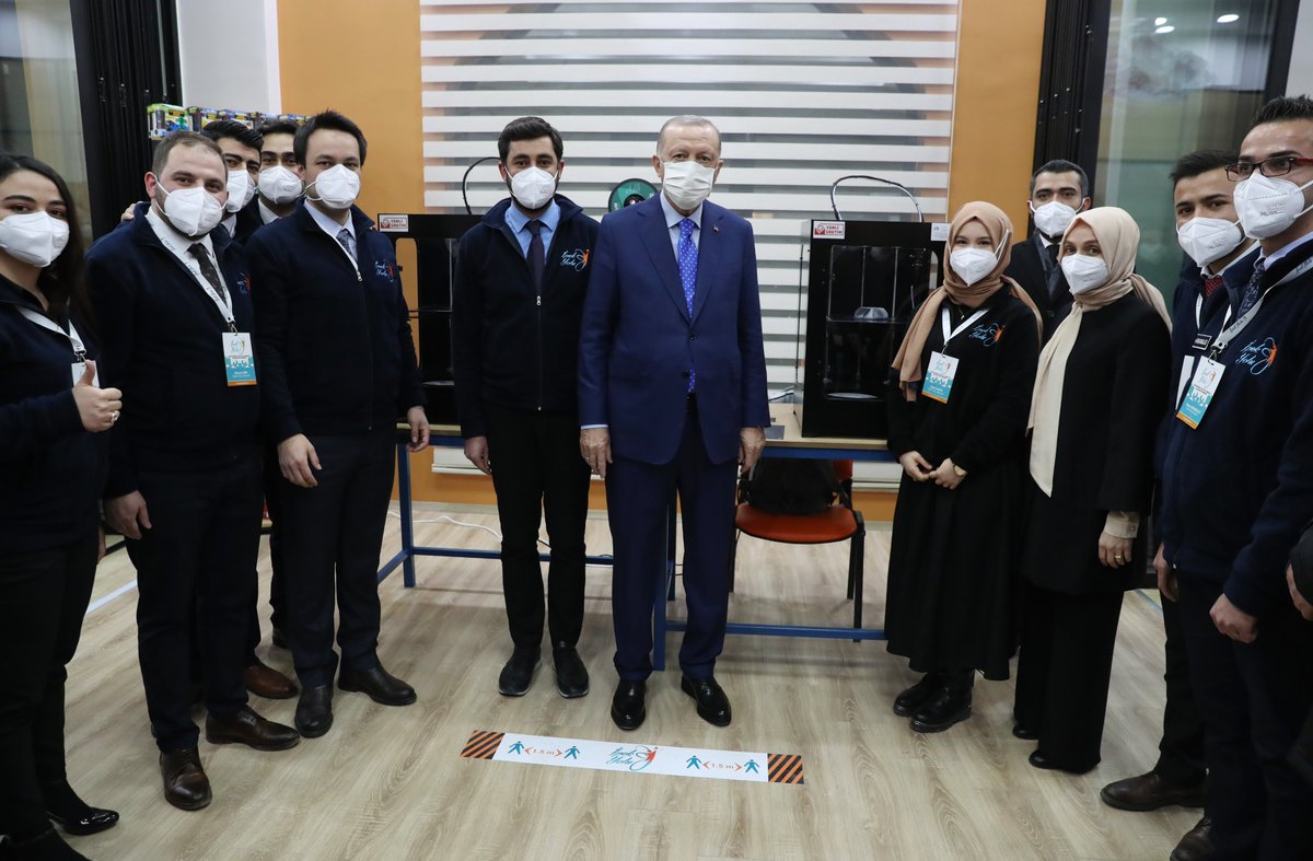 Cumhurbaşkanımız Recep Tayyip Erdoğan, Elazığ'da İpek Yolu Uluslararası Çocuk ve Gençlik Çalışmaları Merkezi'nin açılışına katıldı.