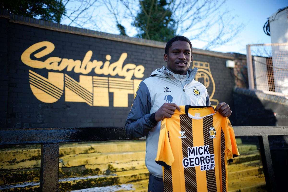 SystemFoot's tweet photo. [#LeagueTwo🏴󠁧󠁢󠁥󠁮󠁧󠁿] #Tottenham prête Shilow #Tacey à #Cambridge ! https://t.co/6uRS7yhQoF