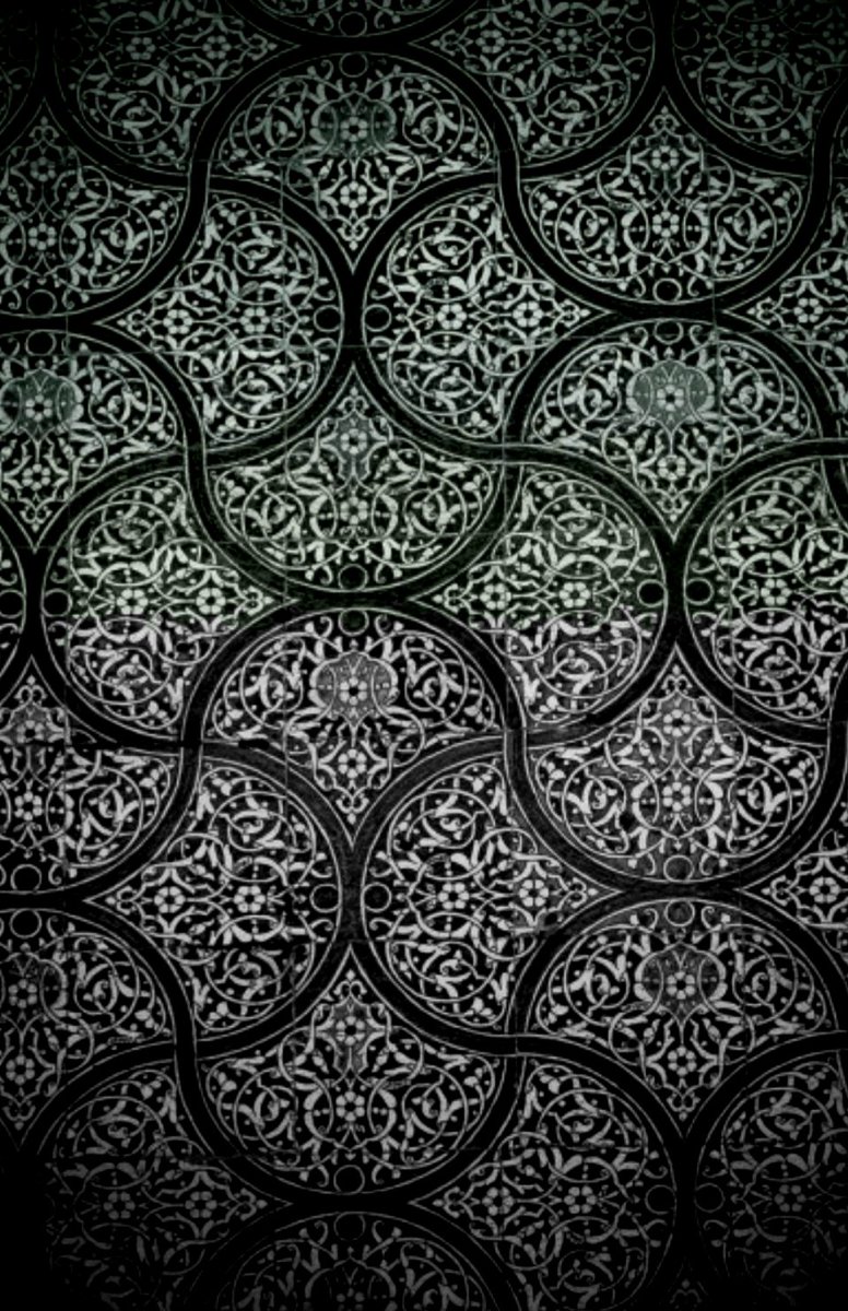 1/3As we wander through the Arabesque landscape we constantly come across the same objects and ideas - Gothic cathedrals, Greek marble statues, the beginning of the modern era, the education of youth, from different points of view and in different contexts ...