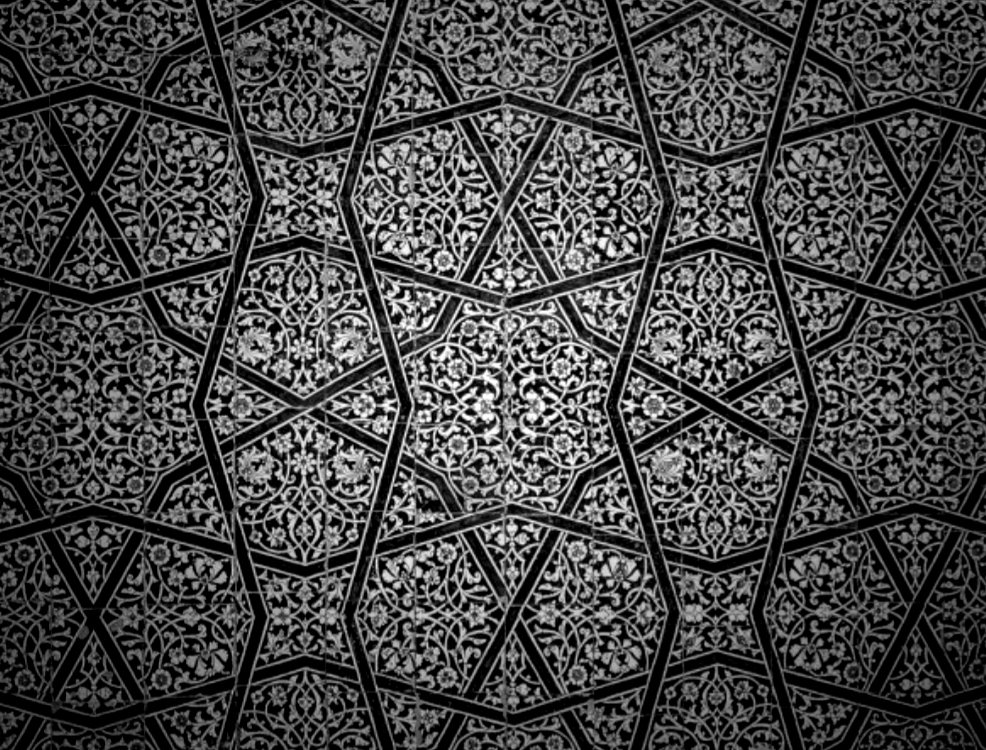 1/4In principle, it would be possible to compose a thematically related essay on a topic, for example, the vocation of an artist, collecting pieces from articles and stories of "Arabesques" ("On teaching general history", "Portrait", "A few words about Pushkin",