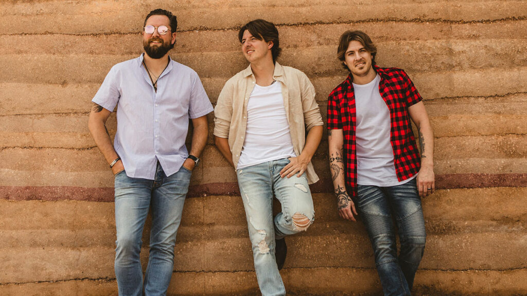 Following our recent premiere of the music video for 'Kids', <a href="/EFCountry/">EF Country</a> spoke to Jason Petric from <a href="/PetricMusic/">PETRIC</a> about the band's new album 'Flashbacks' bit.ly/2LRUi5r #PETRIC #EFCountry