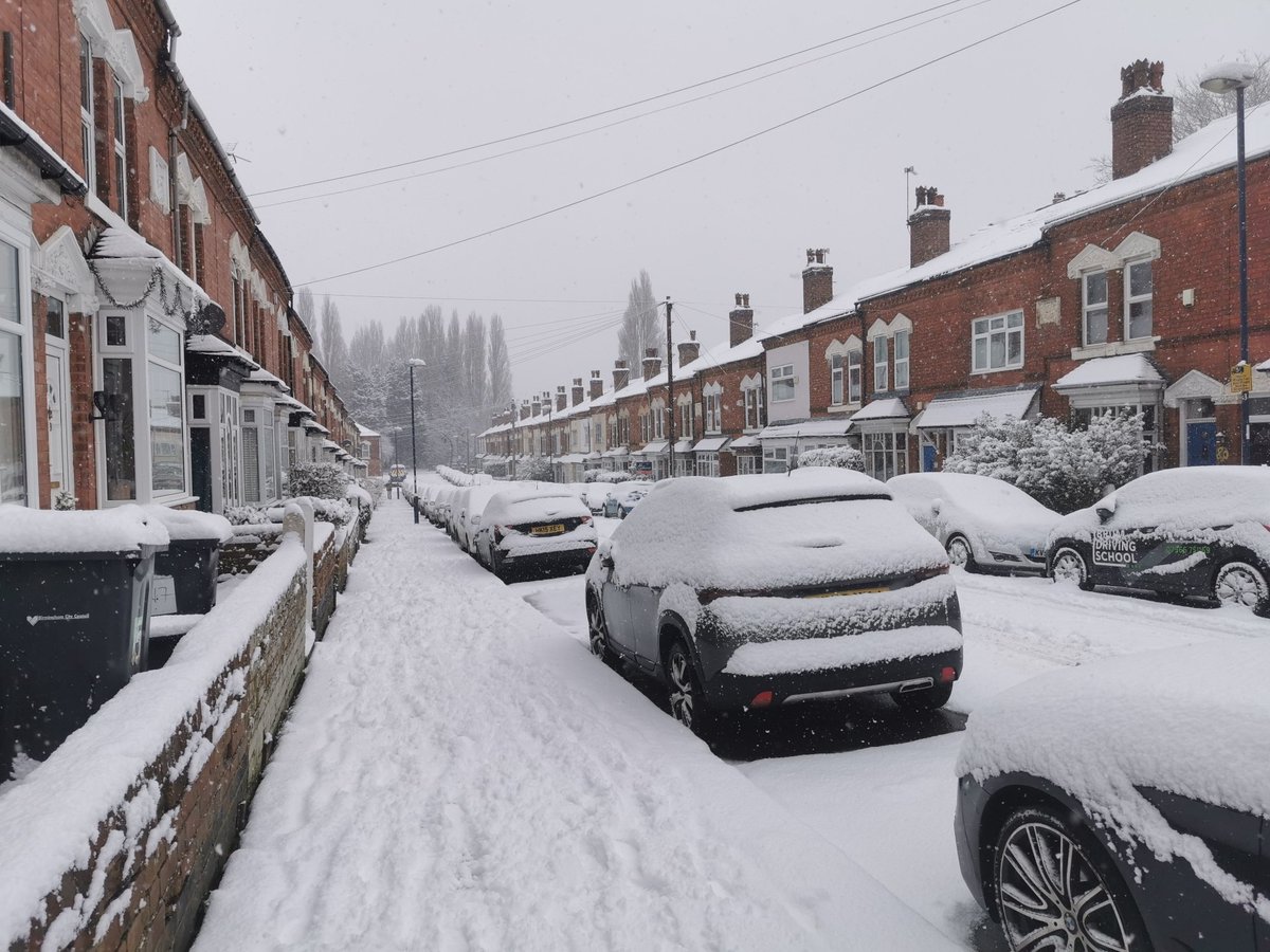 Do you take any pictures of the snow this weekend? If you have to drive in it, please be safe. 

#VivaStirchley #drivesafe