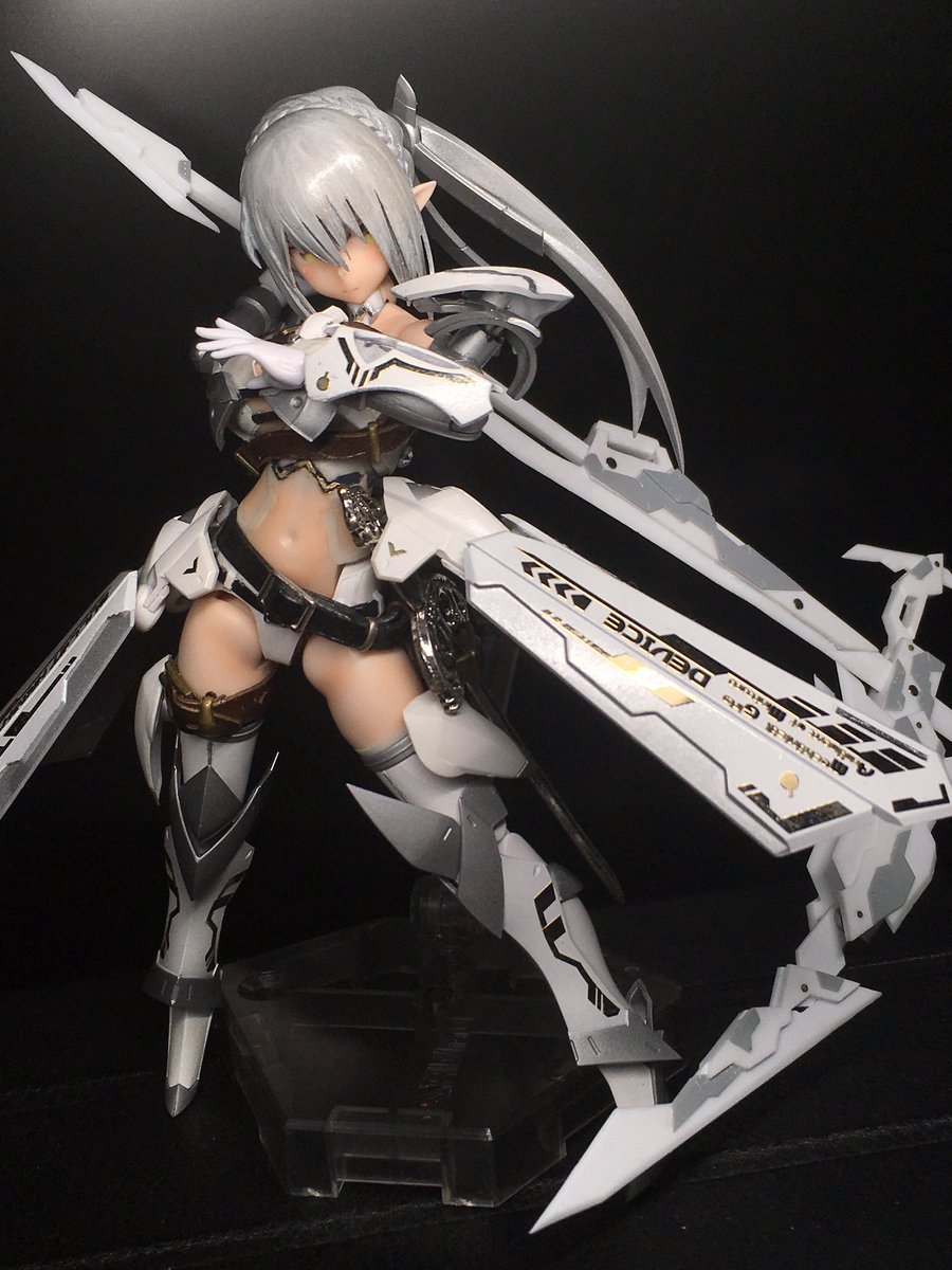 カッコいい鎌の構え方 のイラスト マンガ コスプレ モデル作品 11 件 Twoucan