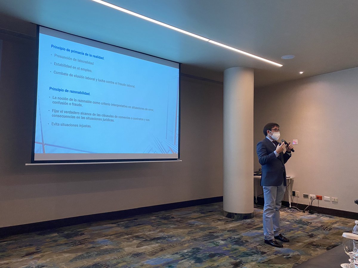 caldodr's tweet photo. Culminamos con éxito las III Jornadas Nuevas Tendencias del Derecho del Trabajo con el profesor José Eduardo López Ahumada, de la Universidad de Alcalá, Madrid, España https://t.co/E5MqBK7OJE